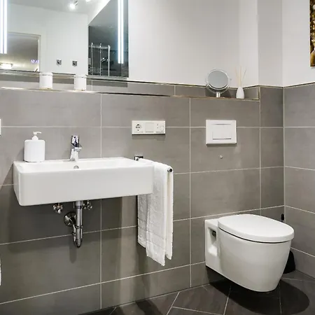 Alpenhirsch Apartment *