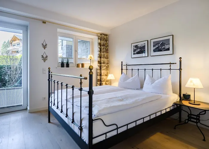 Alpenhirsch Апартаменты *